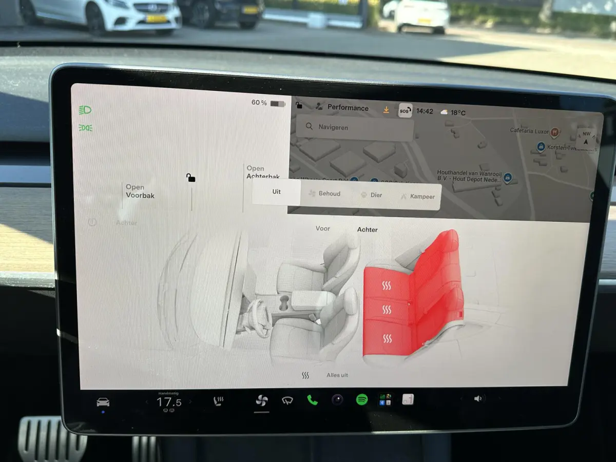 Performance AWD 75 kWh SOH 92%| RESTERENDE FABRIEKSGARANTIE VAN TOEPASSING OP DE HOOGVOLTACCU + AANDRIJFLIJN T/M 2030 OF 192.000KM!| RIJKLAARPRIJS INCL. 12 MND BOVAG GARANTIE