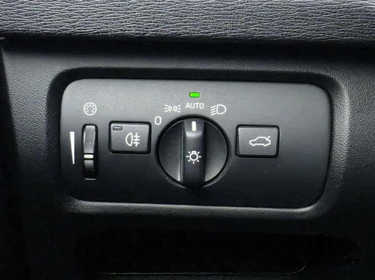 2.0 D2|Navi|Stoelver|Climate|Voorruit vw|Facelift|