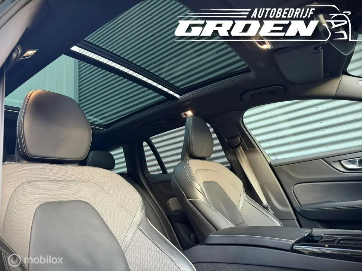 2.0 T8 Recharge AWD R-Design PANO|HEADUP|MEMORY|