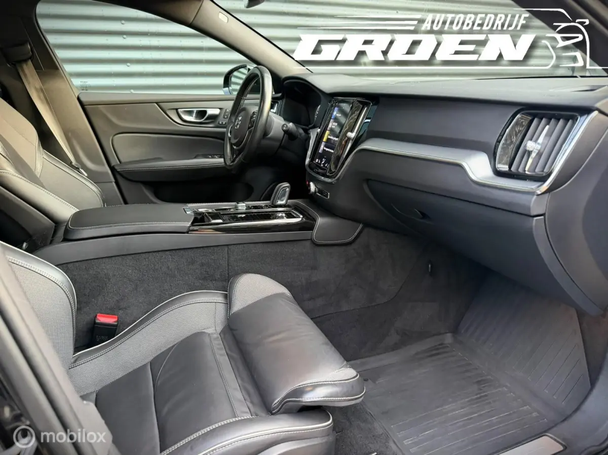 2.0 T8 Recharge AWD R-Design PANO|HEADUP|MEMORY|