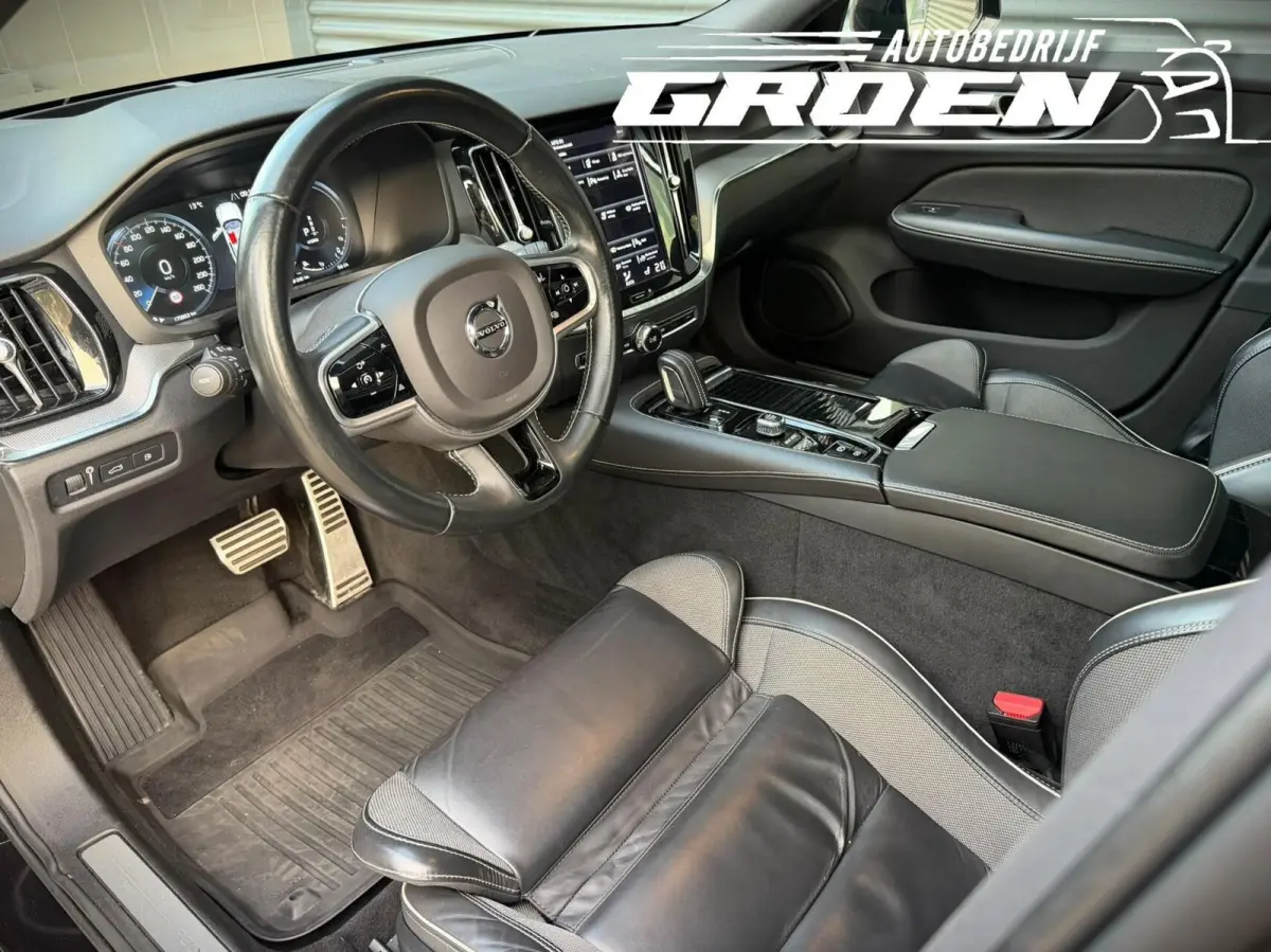 2.0 T8 Recharge AWD R-Design PANO|HEADUP|MEMORY|