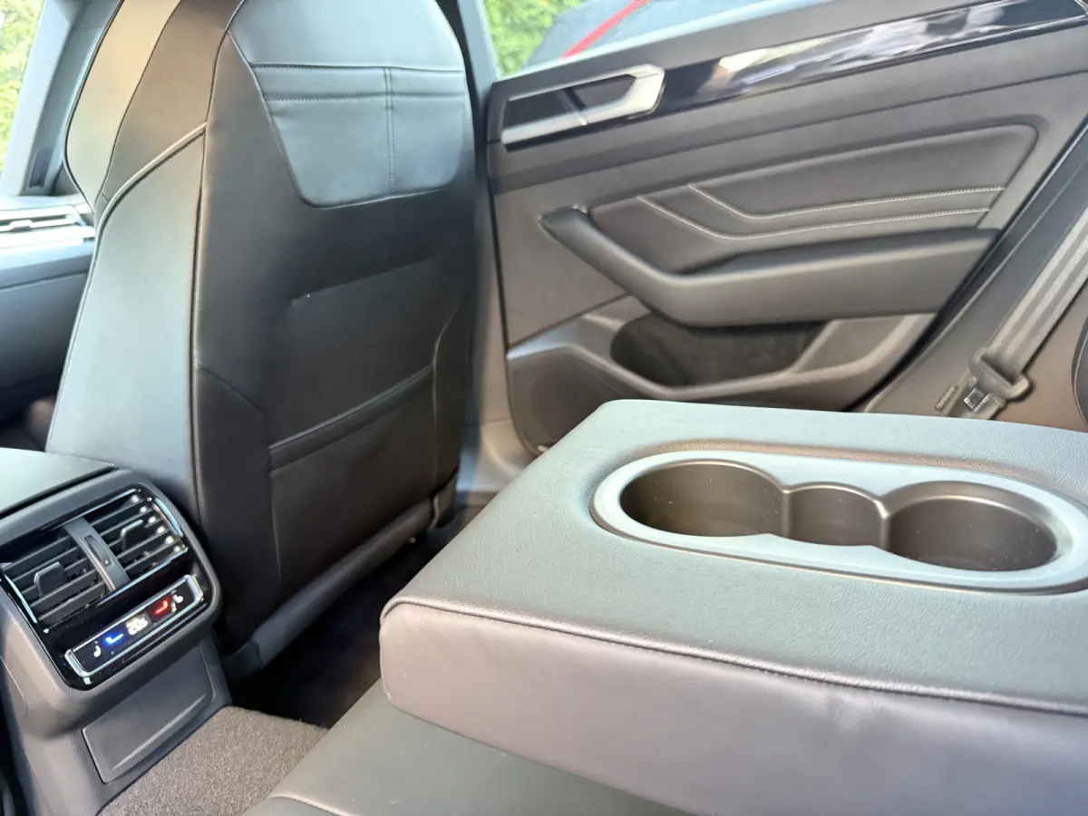 2.0 TSi 190pk R-Line Business+ Leer pack | Camera | Orig NL auto | Massage