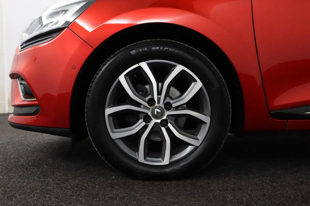 Energy TCe 90 Intens | BOSE Audio | Parkeercamera |