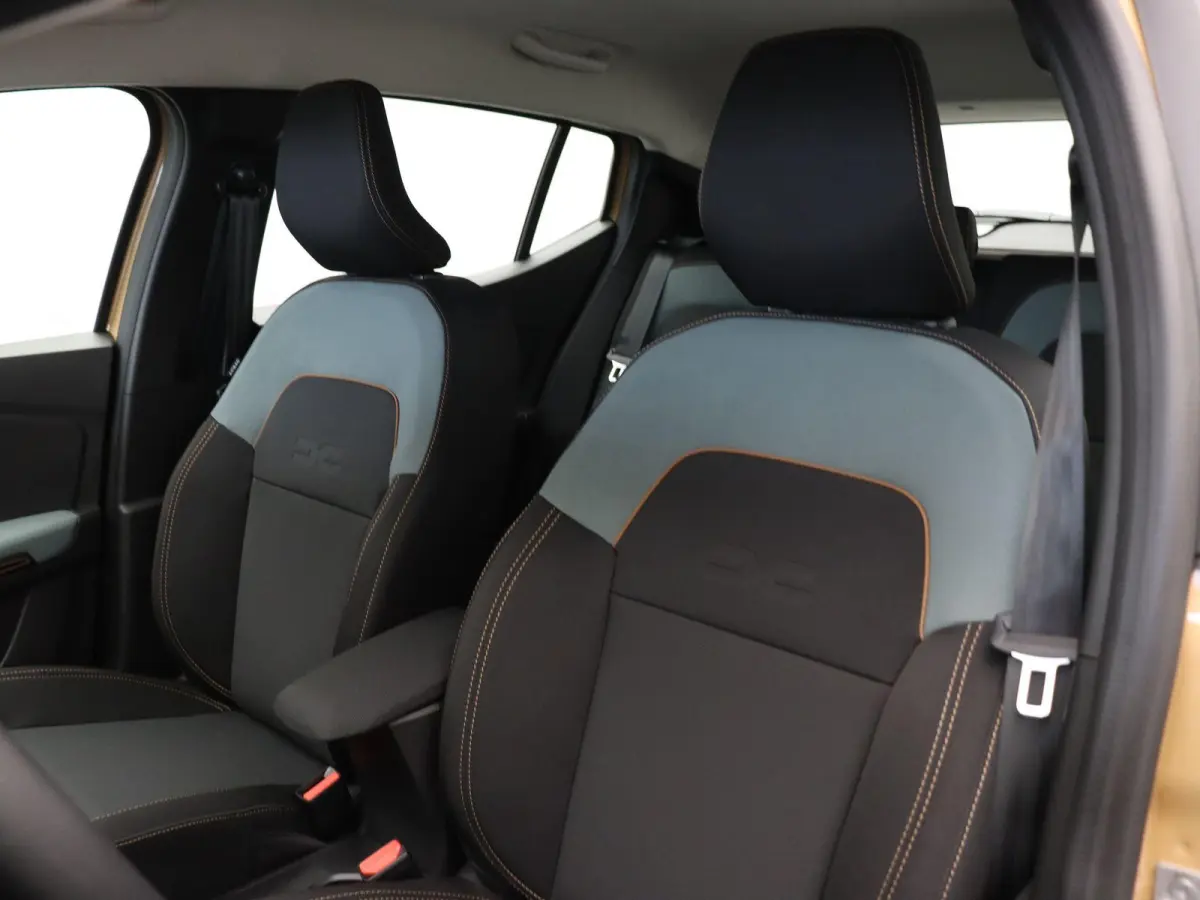 TCe 110pk limited edition | Climate control | Elek. handrem | Achteruitrijcamera | Cruise control |