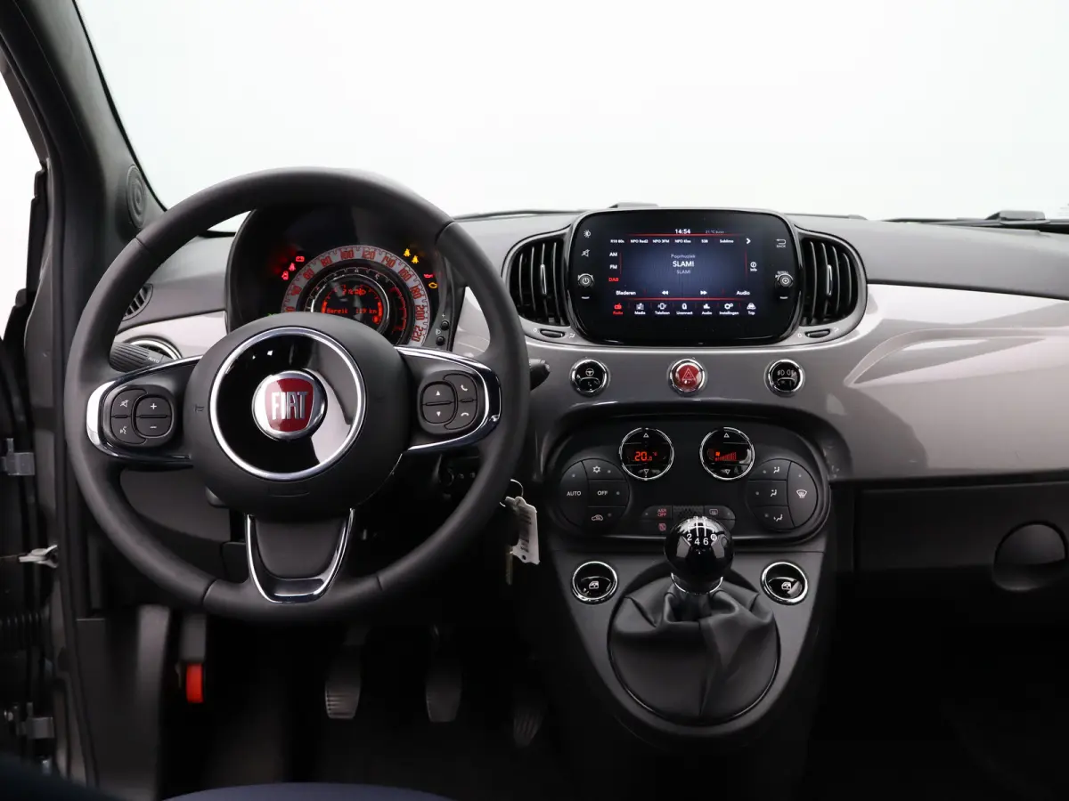 1.0 Hybrid Club Cruise Control | Climate Control | Apple Carplay/Android Auto | Parkeersenoren