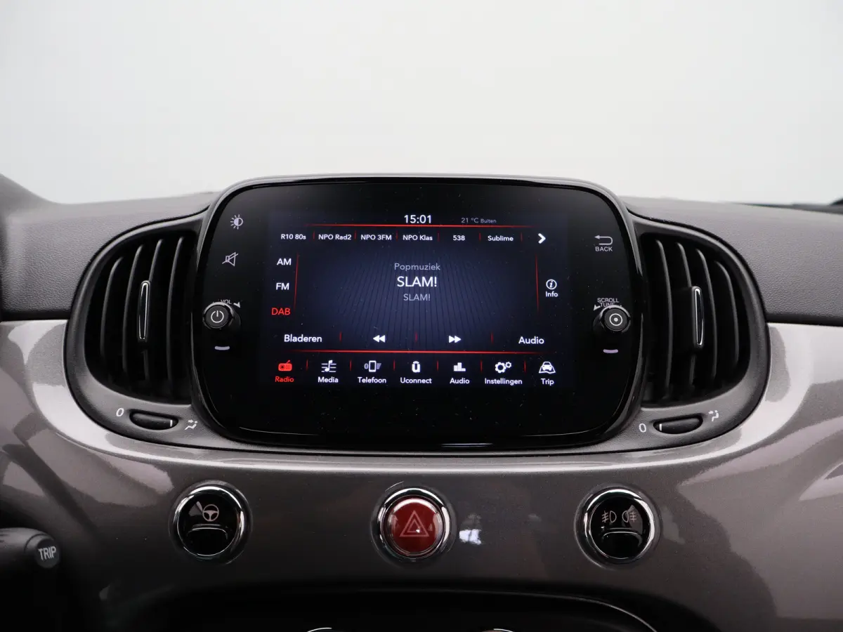 1.0 Hybrid Club Cruise Control | Climate Control | Apple Carplay/Android Auto | Parkeersenoren