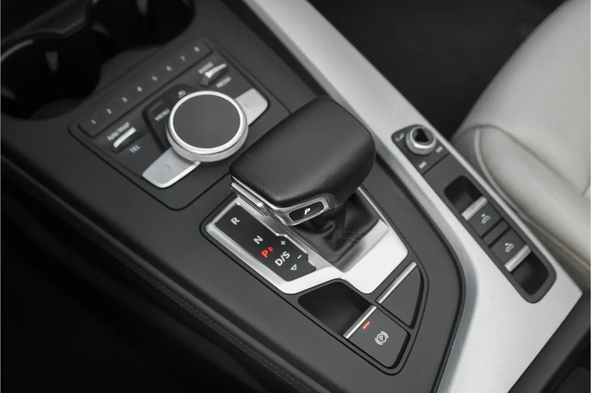 2.0 TFSI Quattro S-Line 252PK ACC Camera 360° 19"