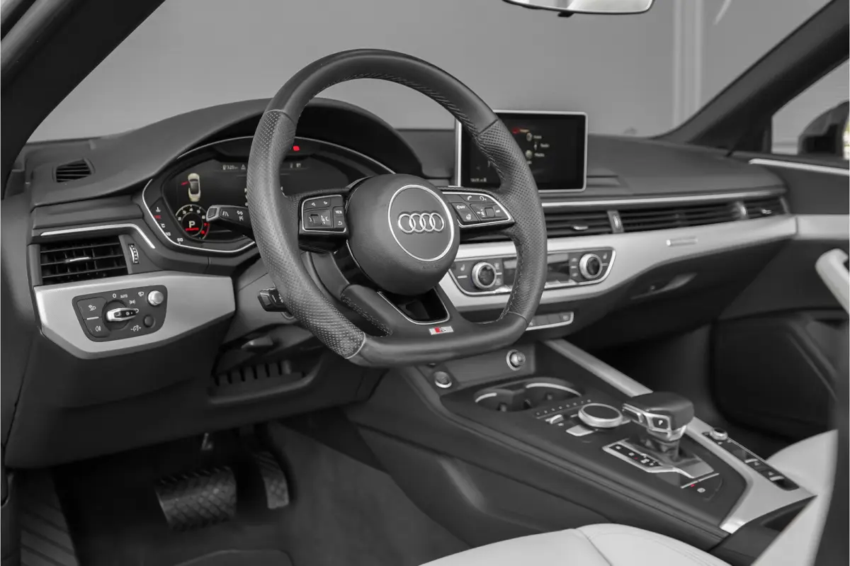 2.0 TFSI Quattro S-Line 252PK ACC Camera 360° 19"