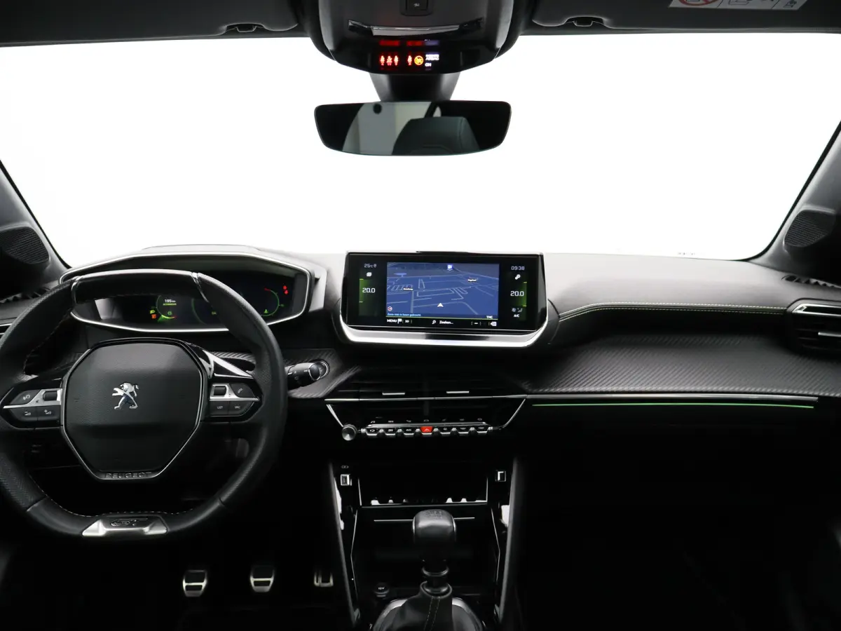 1.2 PureTech GT-Line | Apple carplay/ Android auto | Panodak | Navi | Cruise | Clima | Camera |  PDC V+A |