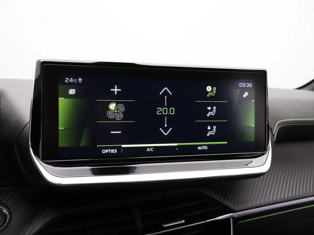 1.2 PureTech GT-Line | Apple carplay/ Android auto | Panodak | Navi | Cruise | Clima | Camera |  PDC V+A |