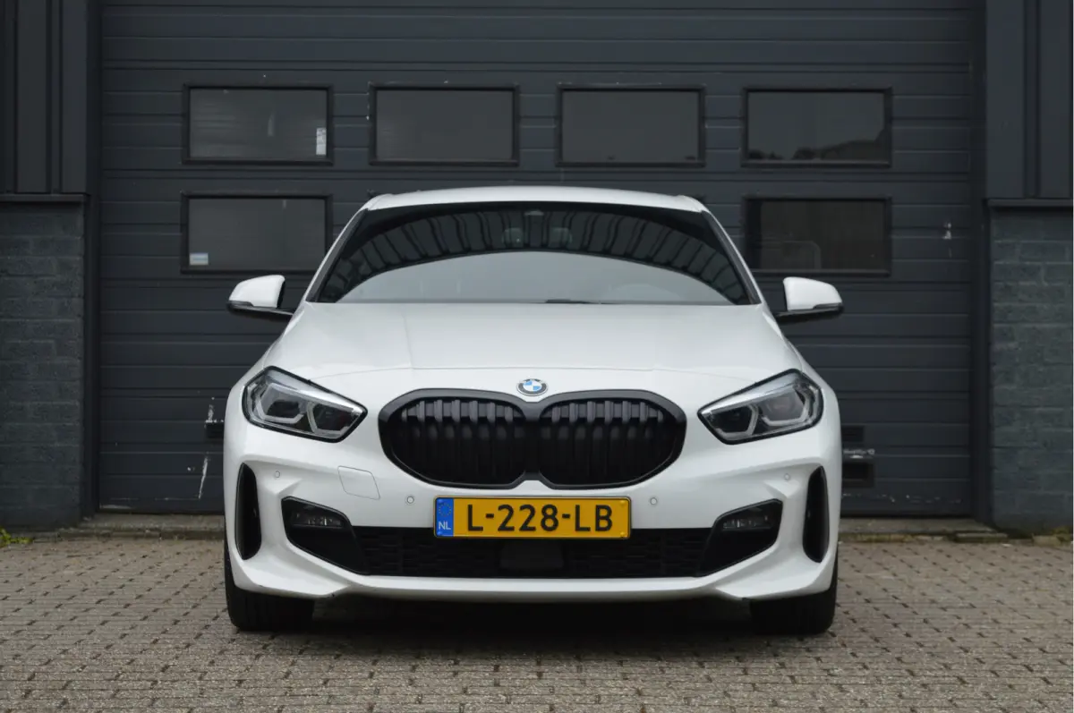 118i Business Edition | M-PAKKET | CAMERA | ORG. NL |