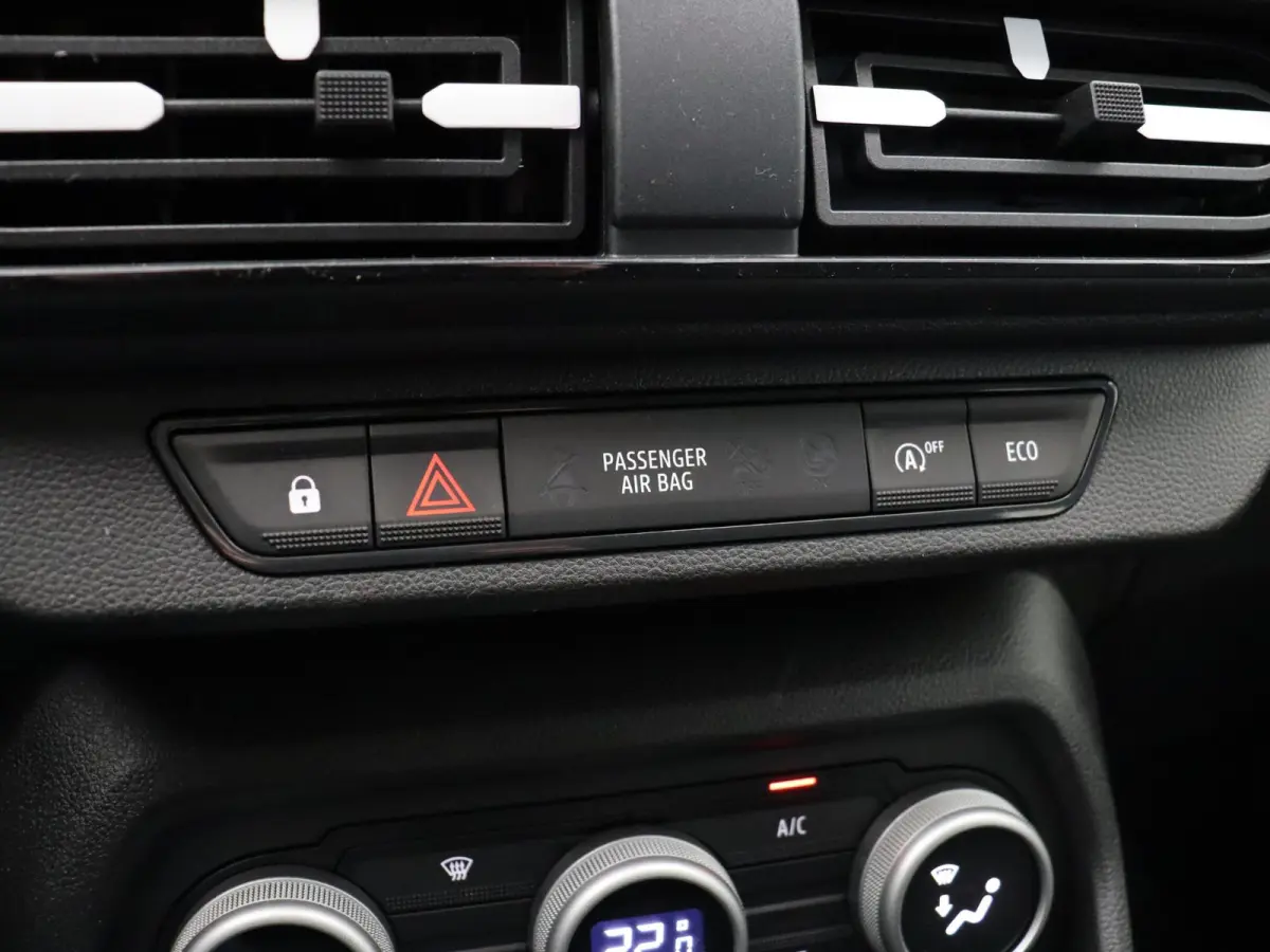 TCe 100pk expression | Stoelverwarming | Climate control | Cruise control |