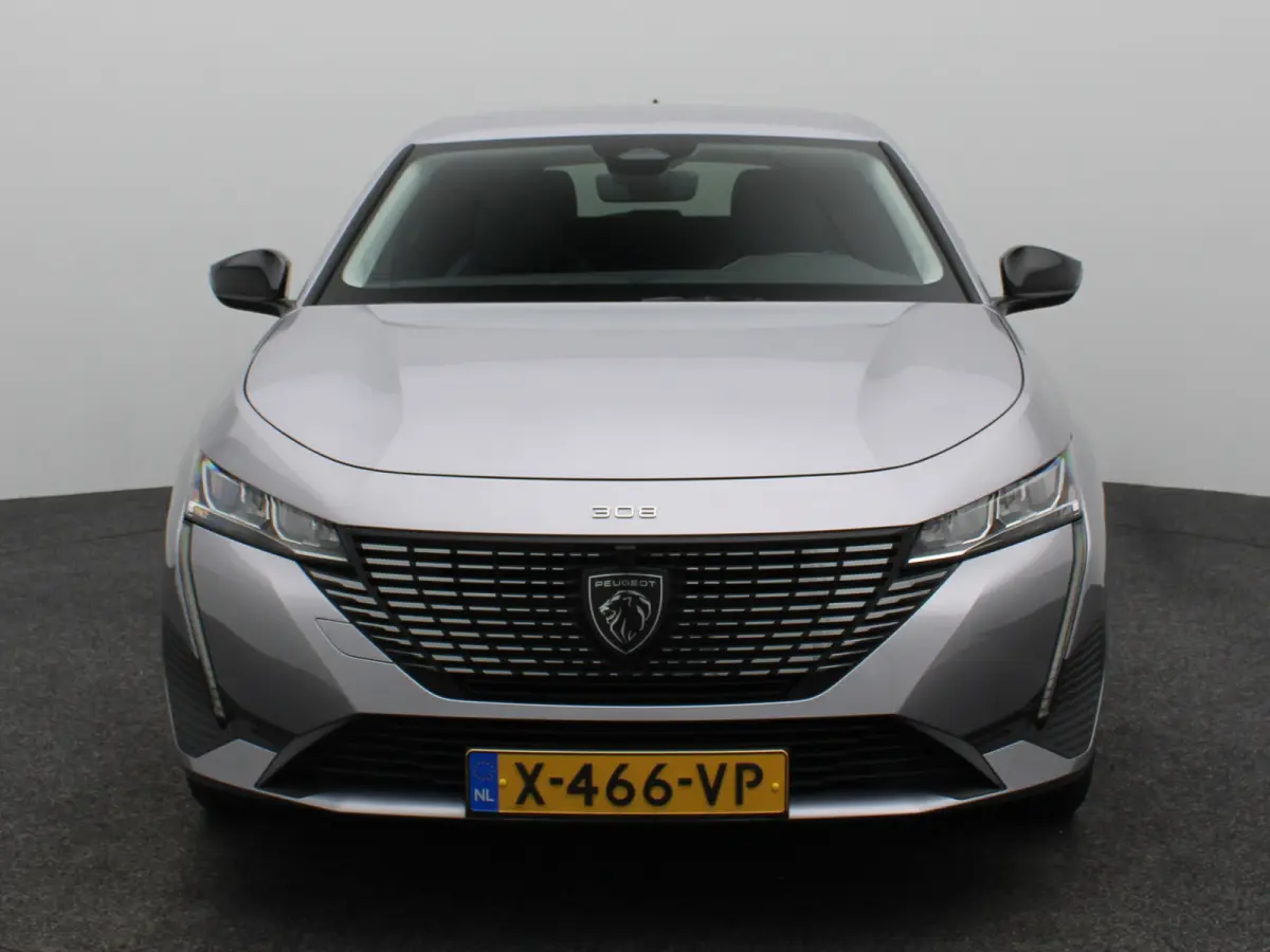 Allure EV 54 kWh | SOH 93% | Stoelverwarming | Stuurverwarming | Navigatie | Verwamde Voorruit | Camera | Parkeersensoren Voor en Achter | 18" Lichtmetalen Velgen | Keyless