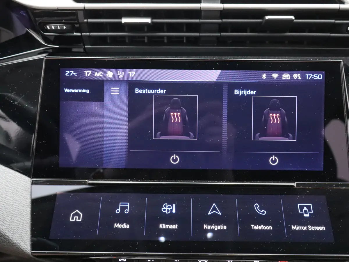 Allure EV 54 kWh | SOH 93% | Stoelverwarming | Stuurverwarming | Navigatie | Verwamde Voorruit | Camera | Parkeersensoren Voor en Achter | 18" Lichtmetalen Velgen | Keyless