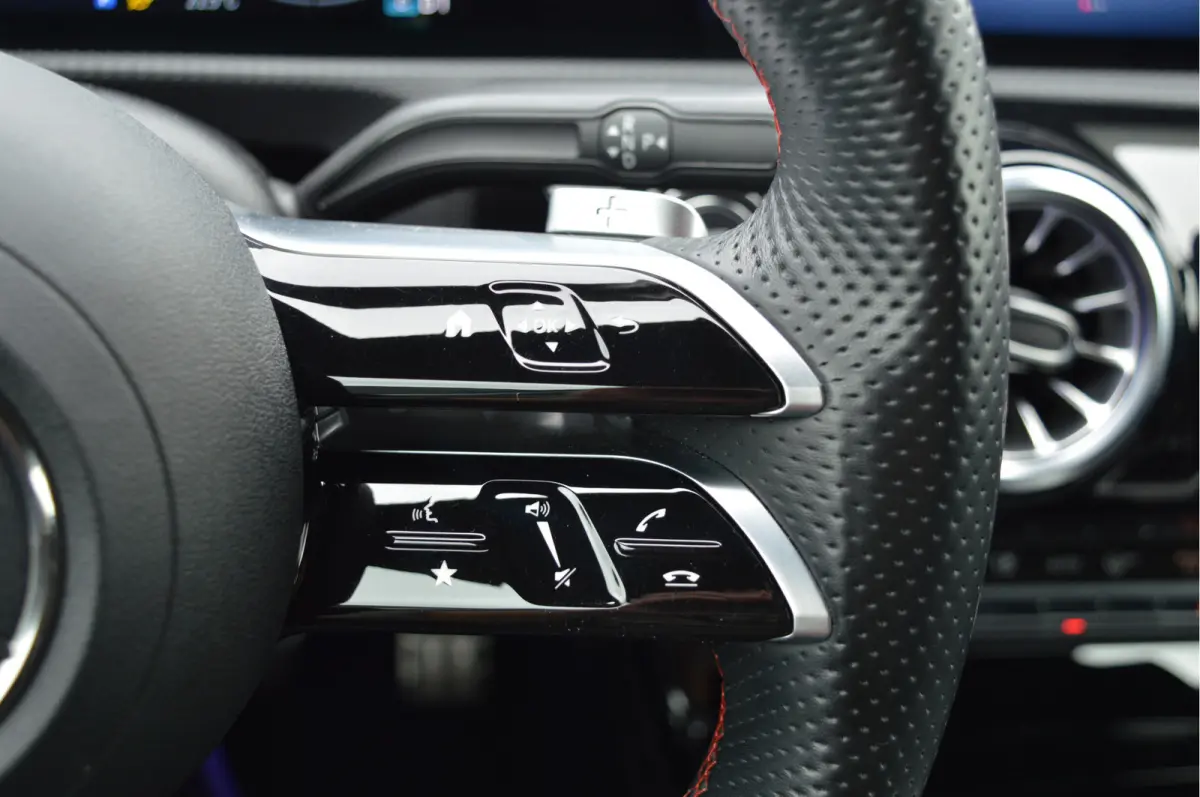 180 AMG Line | ORG. NL | CAMERA | FACELIFT |
