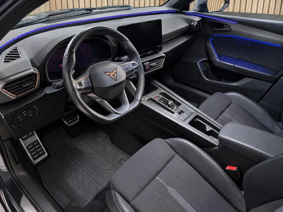 1.4 e-Hybrid VZ Business |Panorama dak |Camera |Sfeerverlichting |Stoelverwarming