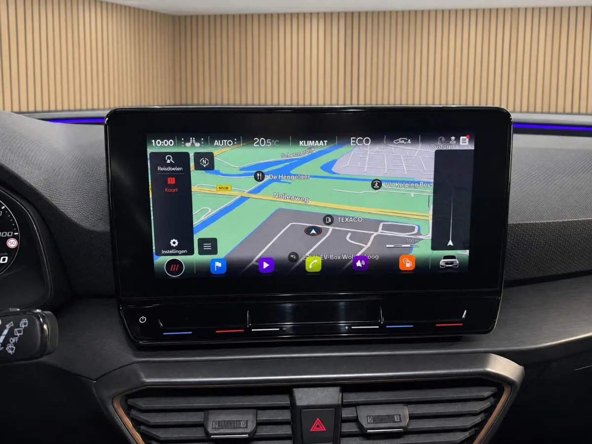 1.4 e-Hybrid VZ Business |Panorama dak |Camera |Sfeerverlichting |Stoelverwarming