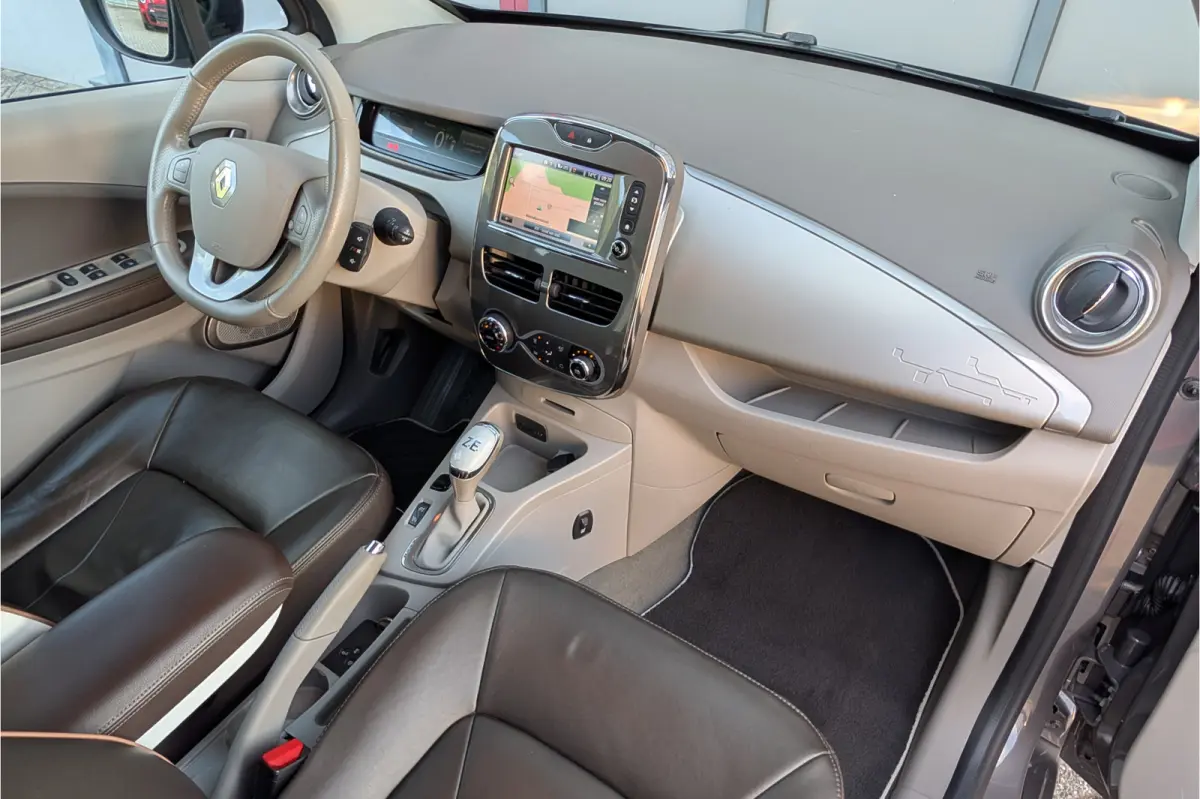 R90 Bose 41kWh KOOPACCU SOH 87% 3-Fase