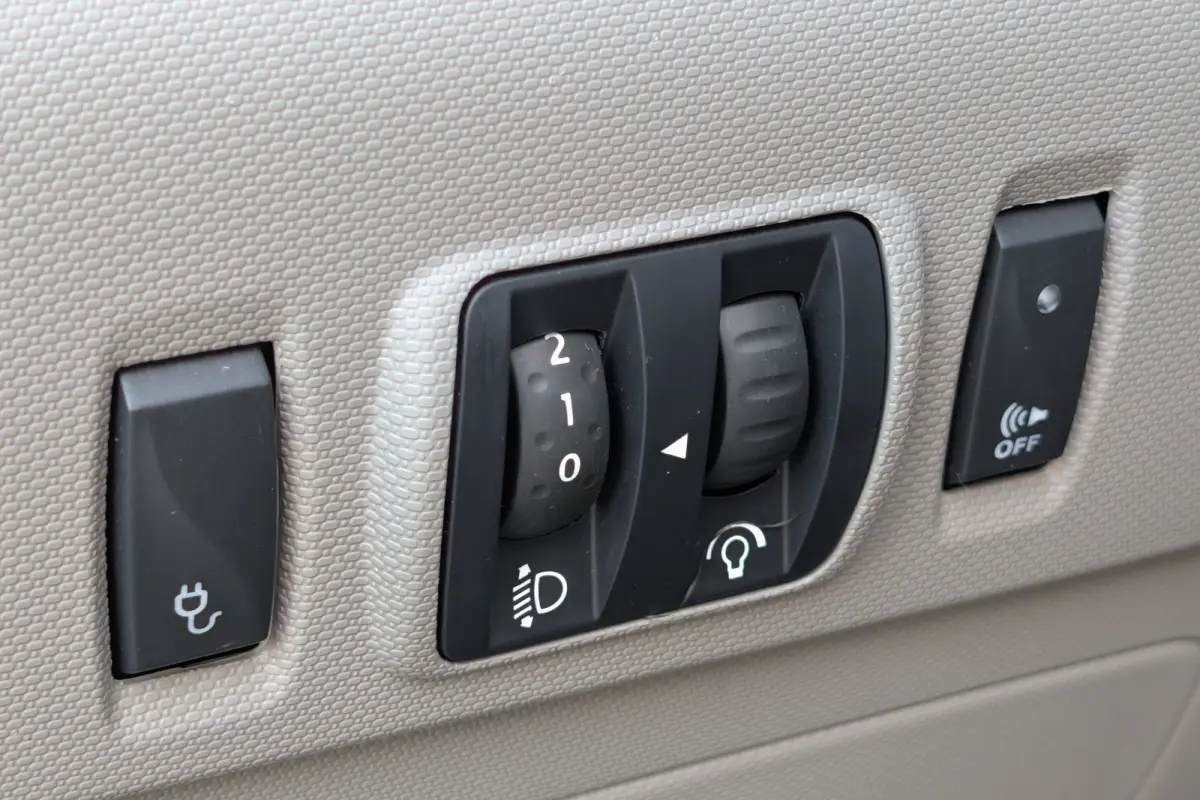 R90 Bose 41kWh KOOPACCU SOH 87% 3-Fase