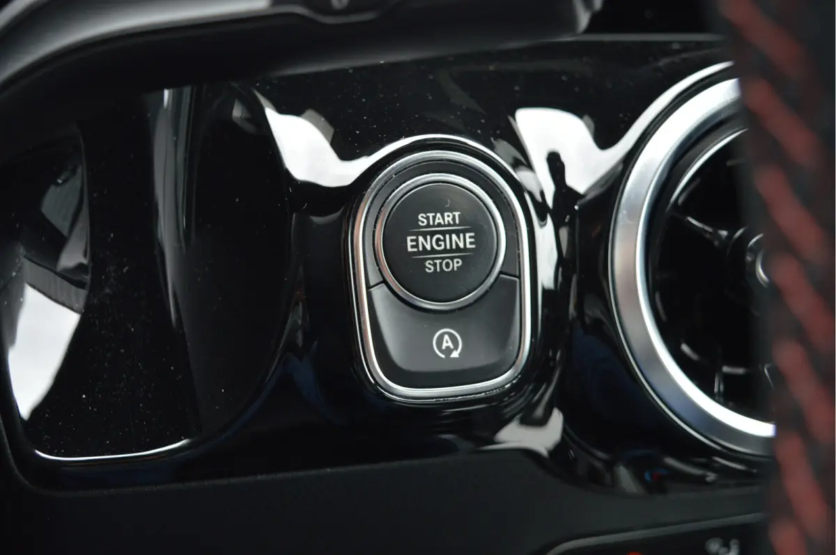 180 Business Solution AMG | PANO | CAMERA | CARPLAY |