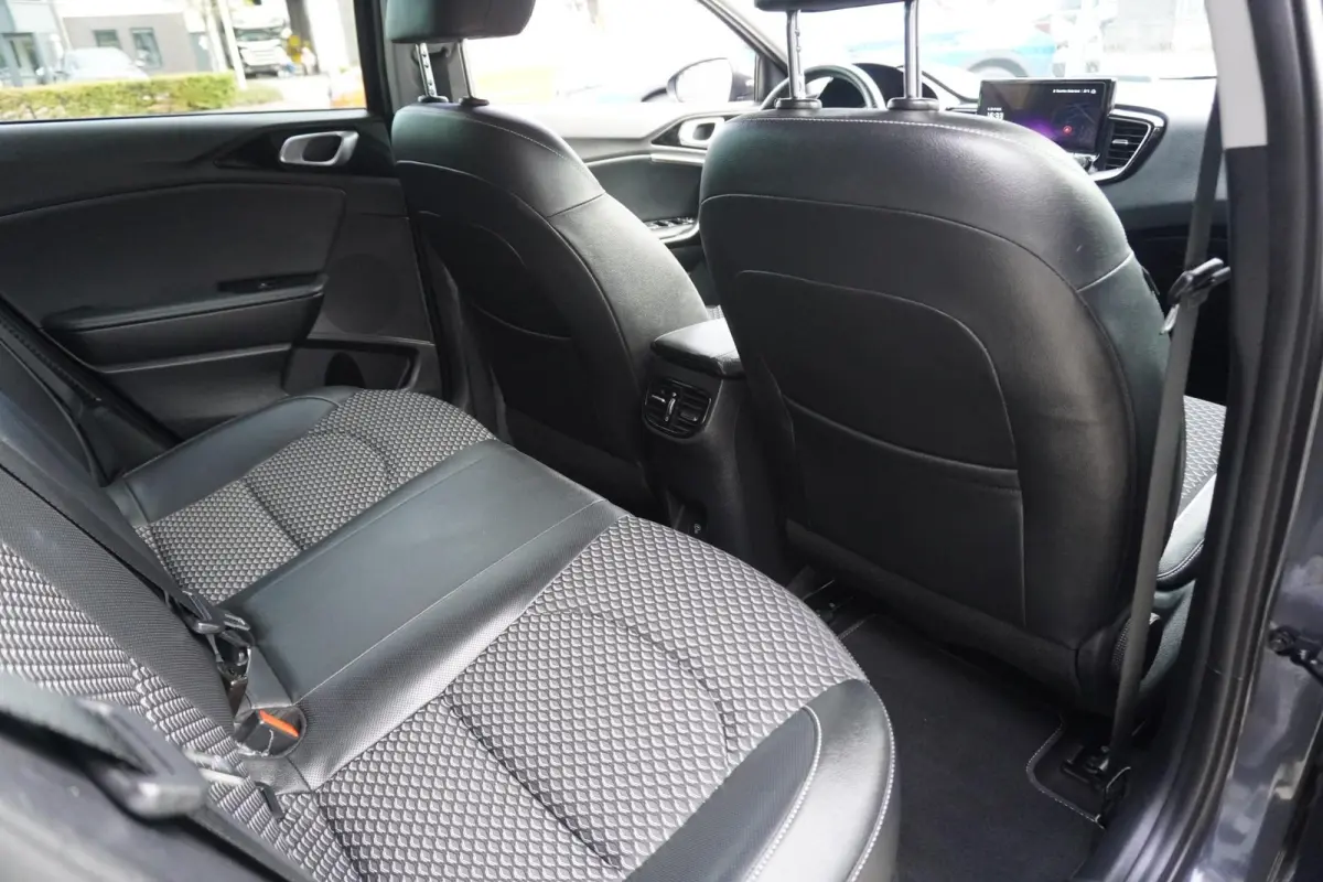 1.6 GDI PHEV 140pk DynamicPlusLine Trekhaak afneembaar | Stoel / Stuurverwarming | Camera | Adaptive Cruise