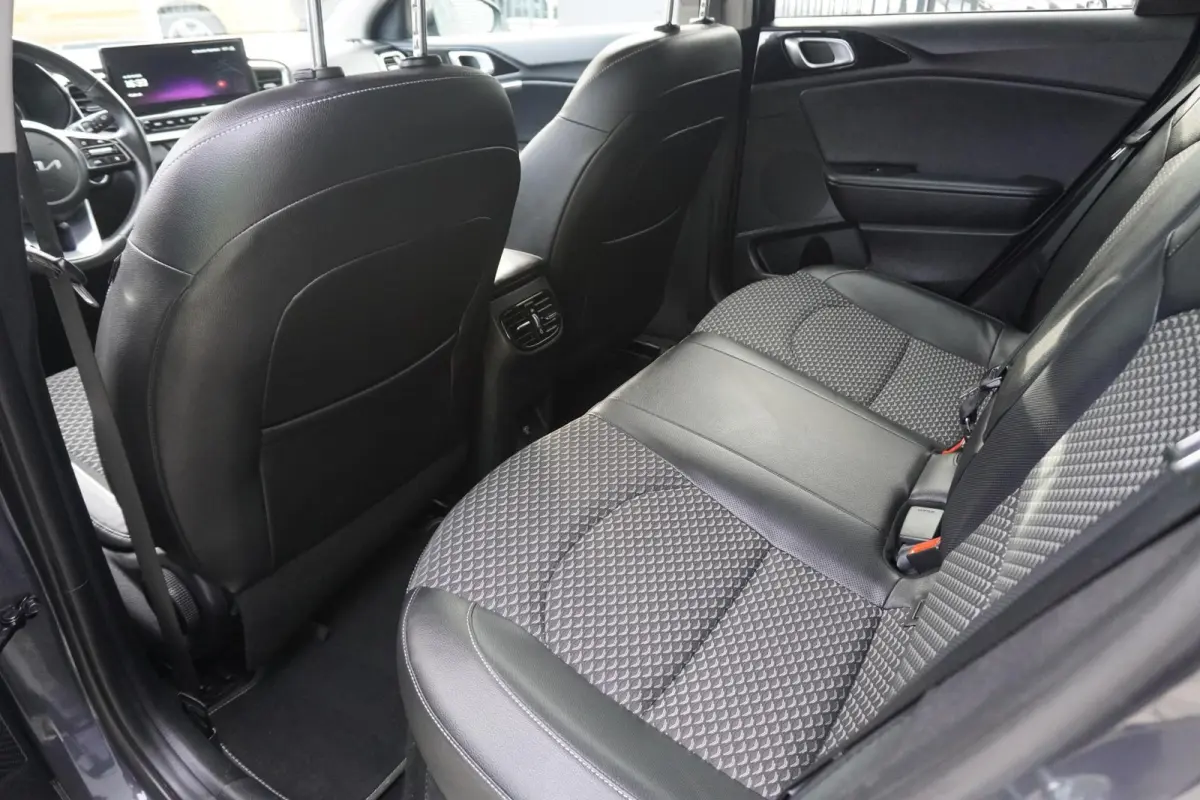 1.6 GDI PHEV 140pk DynamicPlusLine Trekhaak afneembaar | Stoel / Stuurverwarming | Camera | Adaptive Cruise