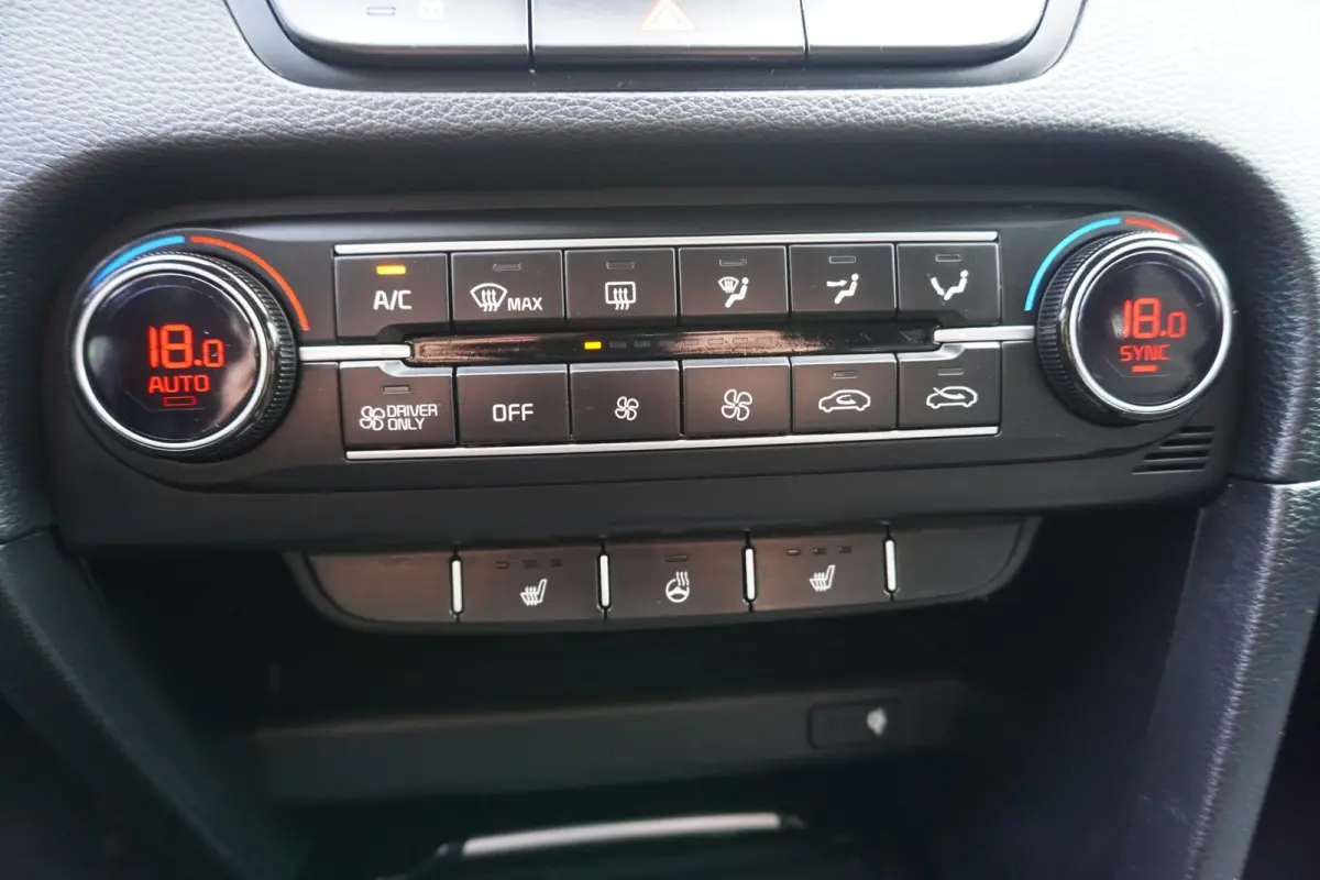 1.6 GDI PHEV 140pk DynamicPlusLine Trekhaak afneembaar | Stoel / Stuurverwarming | Camera | Adaptive Cruise