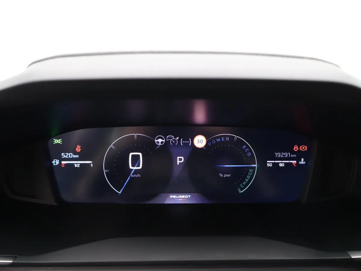 1.2 Hybrid 145 Allure 8 Jaar Garantie | Apple Carplay | Keyless | Camera Voor + Achter | Parkeersenoren Voor en Achter | Cruise Control | Dodehoekbewaking | LED Verlichting