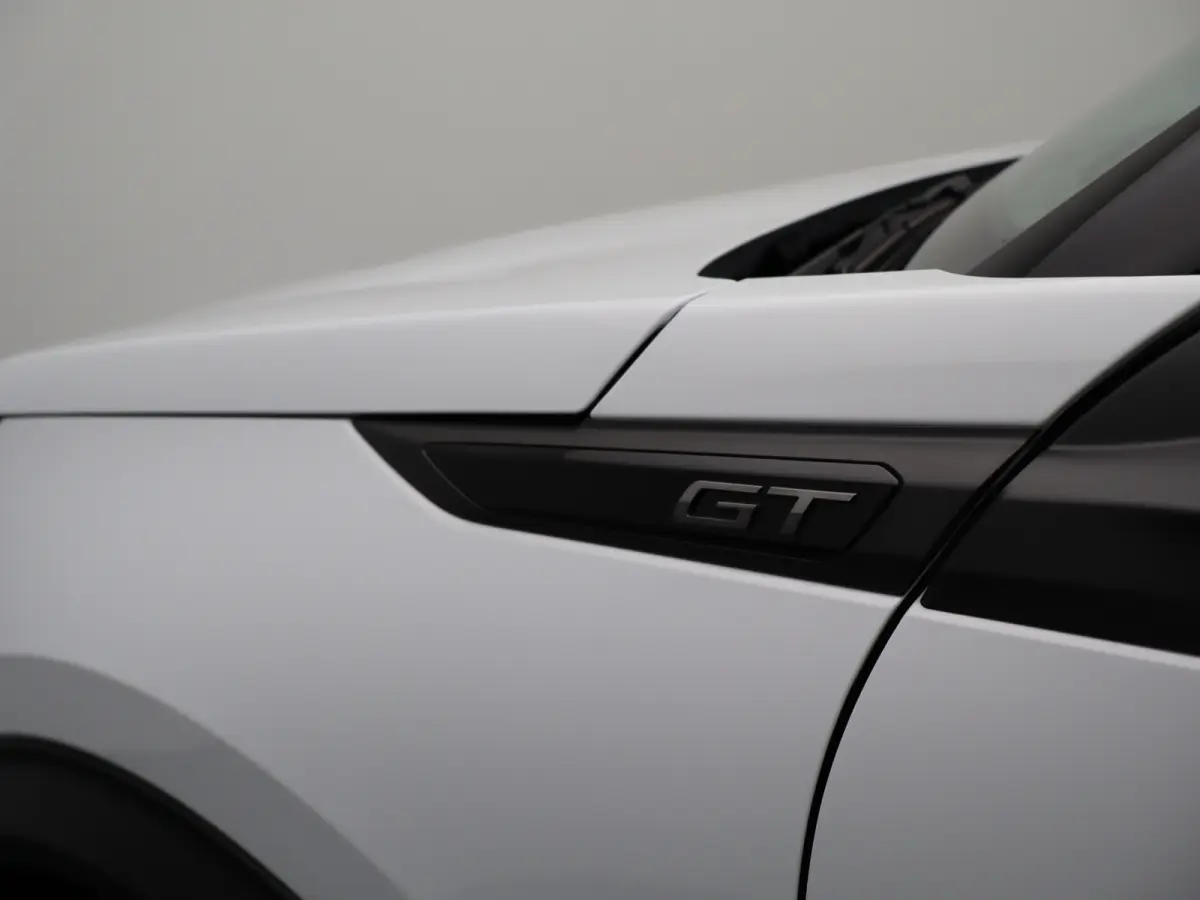 1.2 Hybrid 145 GT | Camera Voor en Achter | Drive Assist | Adaptieve Cruise Control | Parkeersensoren Voor en Achter | Navigatie | Apple Carplay/Android Auto | 18" Inch Lichtmetalen Velgen