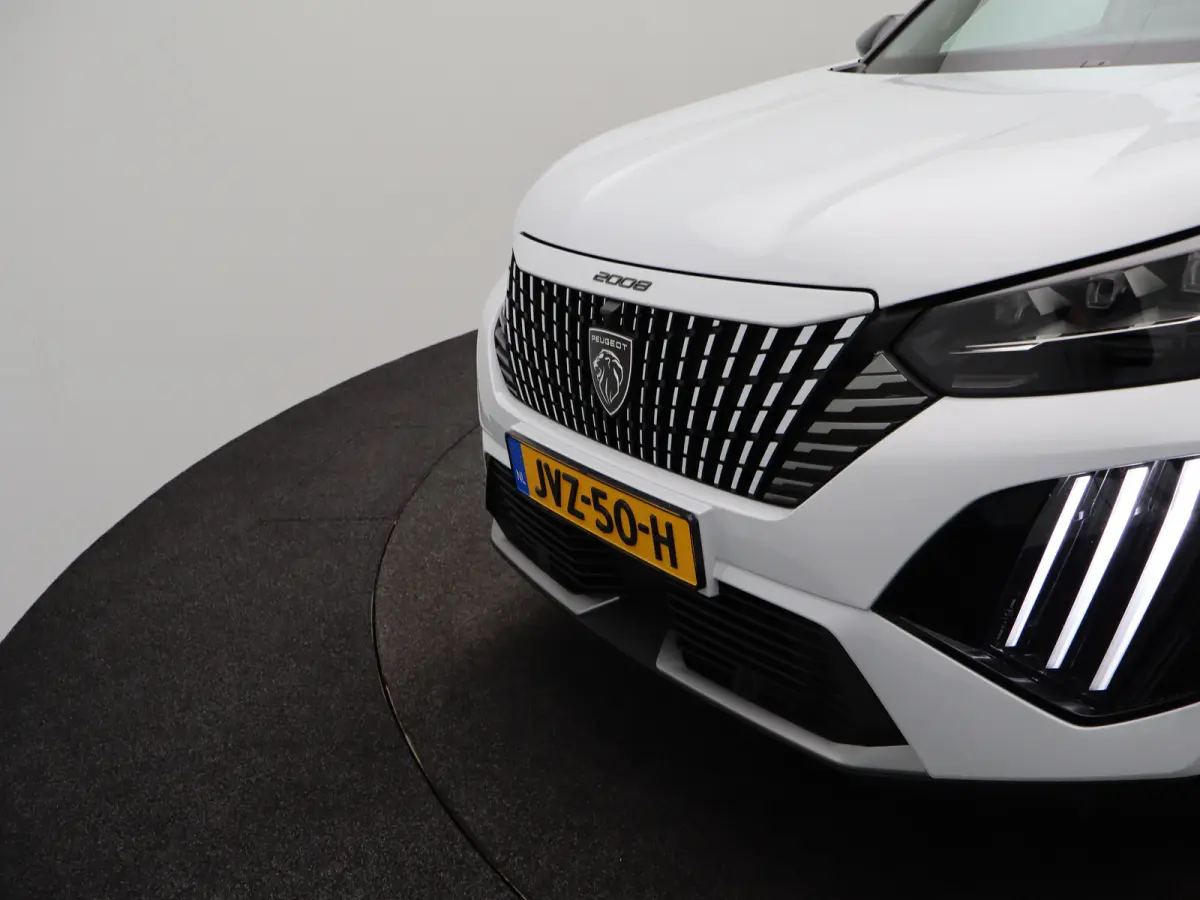 1.2 Hybrid 145 GT | Camera Voor en Achter | Drive Assist | Adaptieve Cruise Control | Parkeersensoren Voor en Achter | Navigatie | Apple Carplay/Android Auto | 18" Inch Lichtmetalen Velgen
