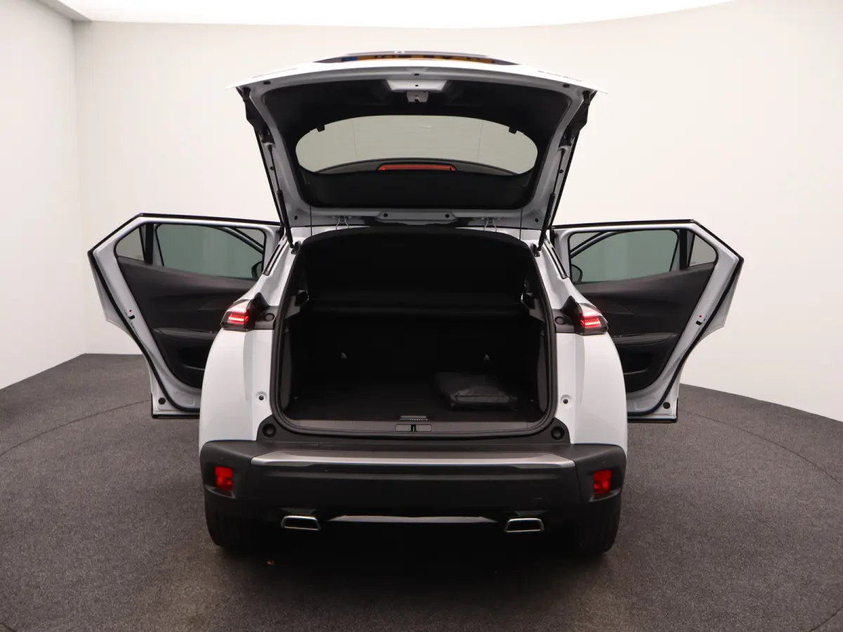 1.2 Hybrid 145 GT | Camera Voor en Achter | Drive Assist | Adaptieve Cruise Control | Parkeersensoren Voor en Achter | Navigatie | Apple Carplay/Android Auto | 18" Inch Lichtmetalen Velgen