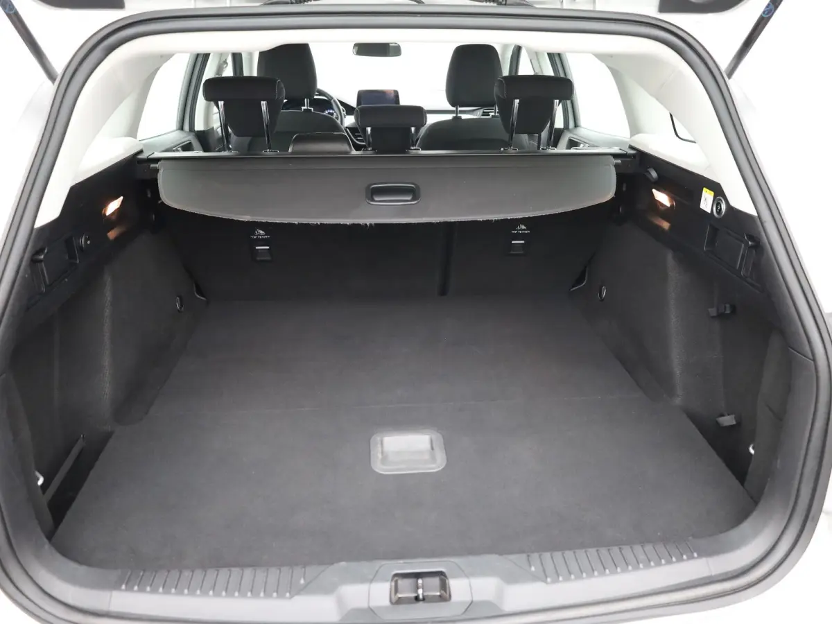 1.0 EcoBoost Trend Edition Business | Trekhaak wegkl. | Apple Carplay | Navi | Parkeersensoren V&A | Prijs Rijklaar!!