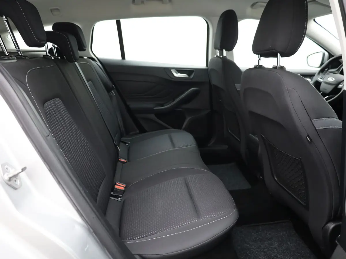 1.0 EcoBoost Trend Edition Business | Trekhaak wegkl. | Apple Carplay | Navi | Parkeersensoren V&A | Prijs Rijklaar!!