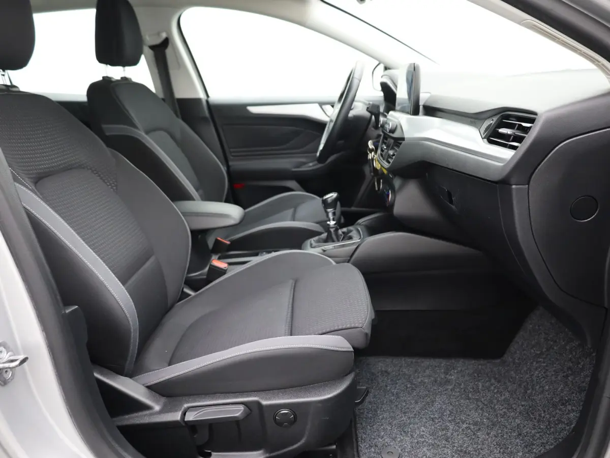 1.0 EcoBoost Trend Edition Business | Trekhaak wegkl. | Apple Carplay | Navi | Parkeersensoren V&A | Prijs Rijklaar!!