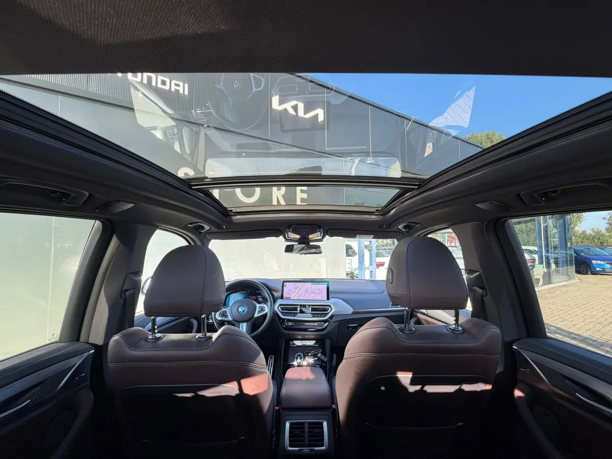 High Executive 80 kWh M-PORT Leder | HUD |SOH 100%