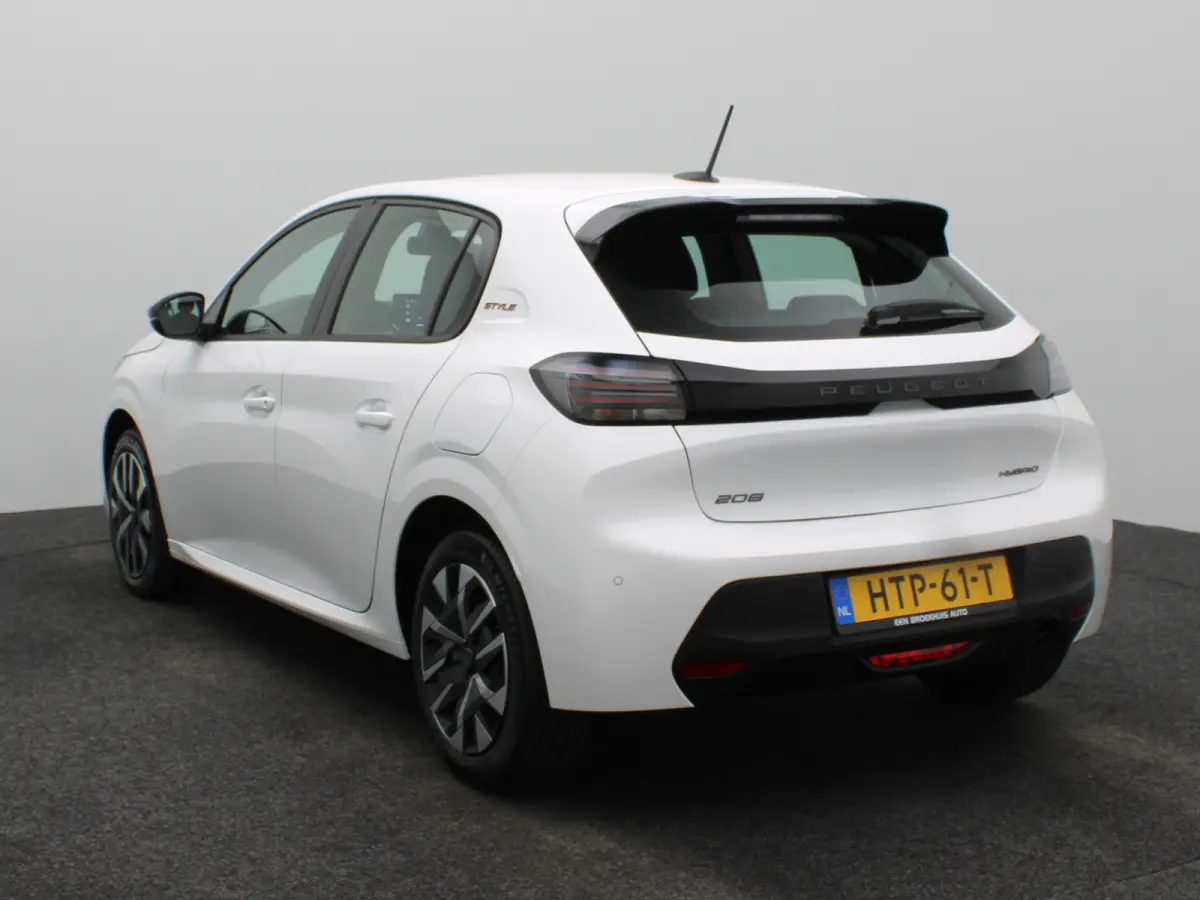 1.2 Hybrid 110 e-DCS6 Style Navi | Cruise Control | Sensoren achter | Apple Carplay/Android Auto |