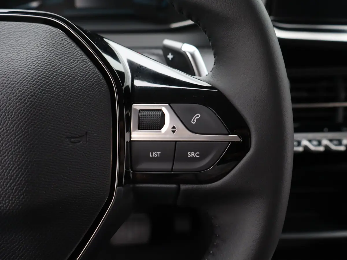 1.2 Hybrid 110 e-DCS6 Style Navi | Cruise Control | Sensoren achter | Apple Carplay/Android Auto |