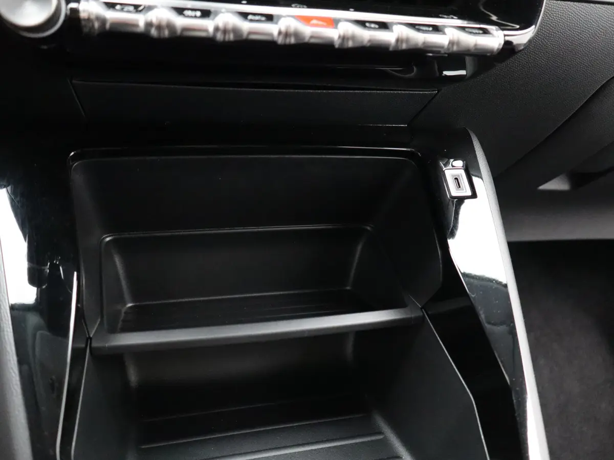 1.2 Hybrid 110 e-DCS6 Style Navi | Cruise Control | Sensoren achter | Apple Carplay/Android Auto |