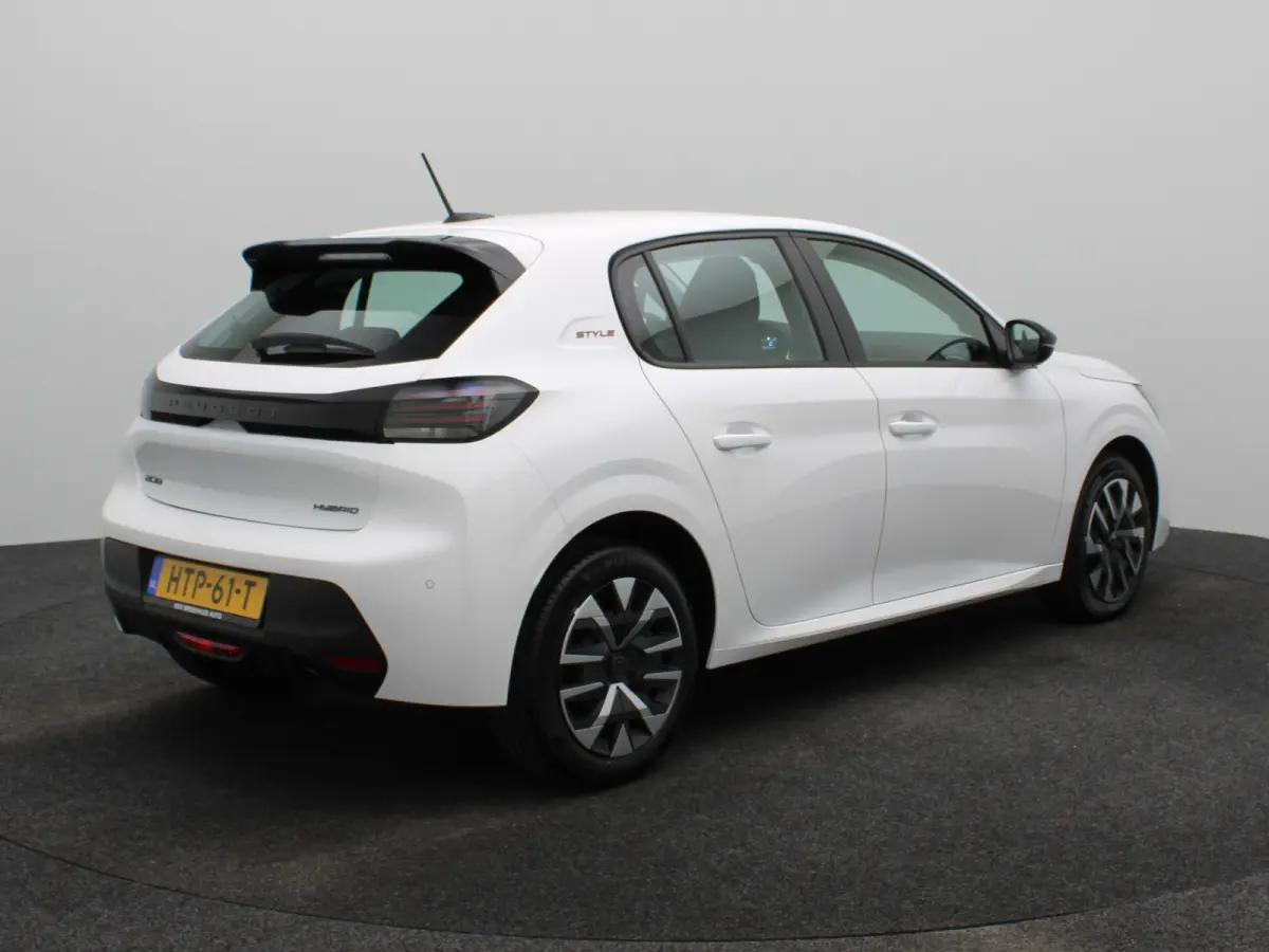 1.2 Hybrid 110 e-DCS6 Style Navi | Cruise Control | Sensoren achter | Apple Carplay/Android Auto |