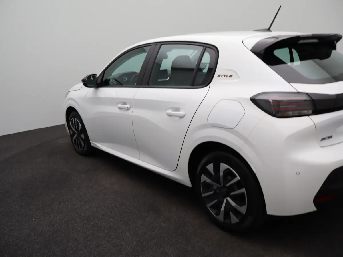 1.2 Hybrid 110 e-DCS6 Style Navi | Cruise Control | Sensoren achter | Apple Carplay/Android Auto |