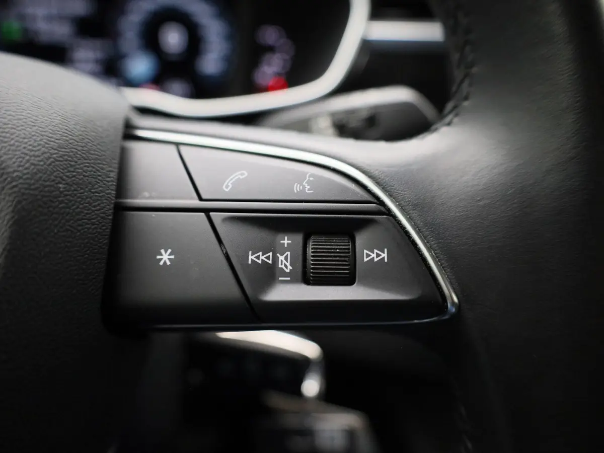 45 TFSI e Business Edition | LEER | CAMERA | NAVIGATIE | STOELVERWARMING
