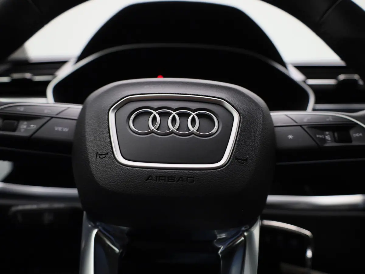 45 TFSI e Business Edition | LEER | CAMERA | NAVIGATIE | STOELVERWARMING