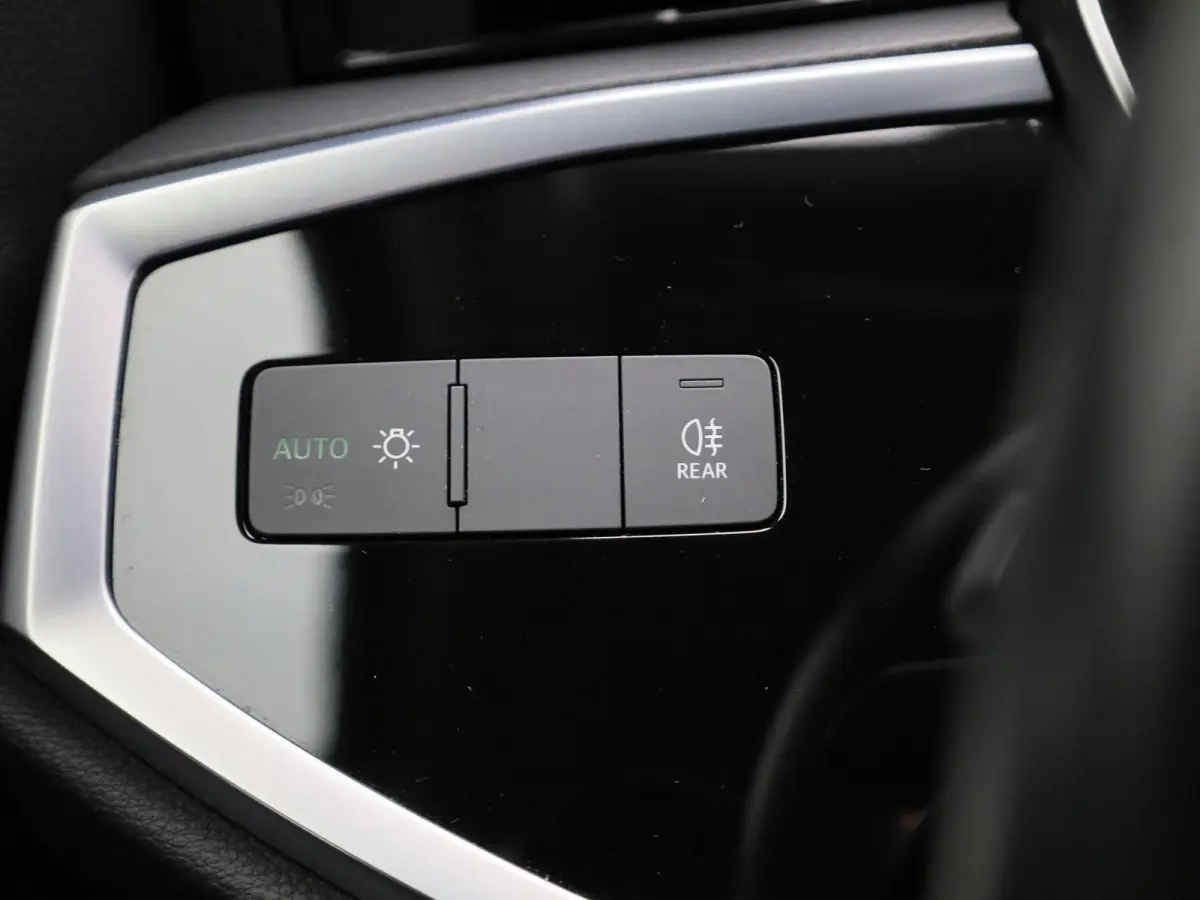 45 TFSI e Business Edition | LEER | CAMERA | NAVIGATIE | STOELVERWARMING