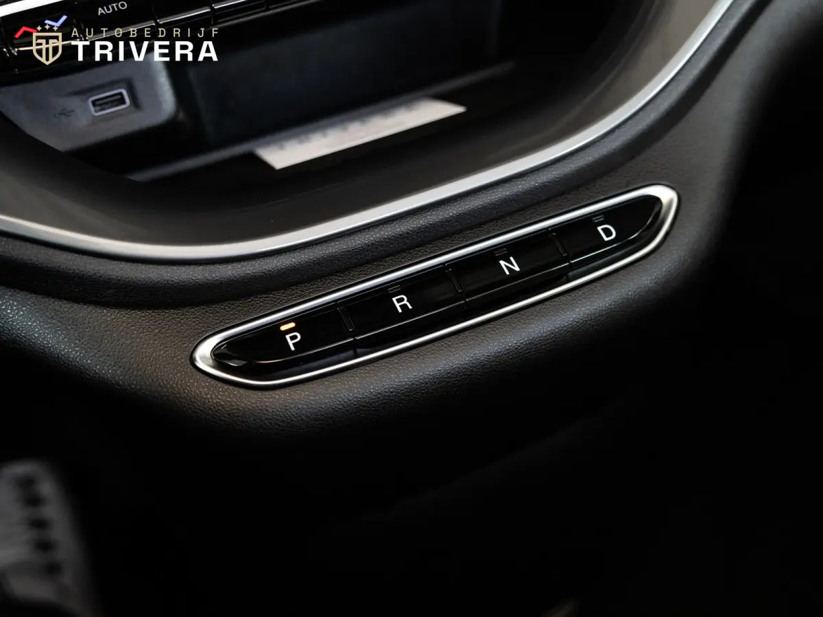 La Prima cabrio 42 kWh l SoH 95% l AUT.l 360° camera l Stoel verwarming l Leder l CARPLAY l BTW - auto l Dealer onderh.