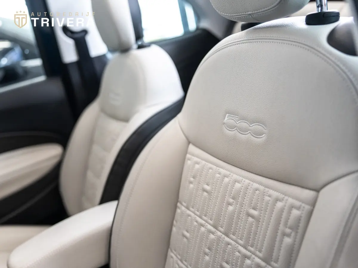 La Prima cabrio 42 kWh l SoH 95% l AUT.l 360° camera l Stoel verwarming l Leder l CARPLAY l BTW - auto l Dealer onderh.