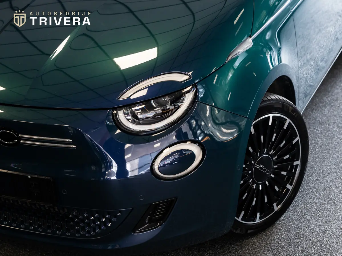 La Prima cabrio 42 kWh l SoH 95% l AUT.l 360° camera l Stoel verwarming l Leder l CARPLAY l BTW - auto l Dealer onderh.