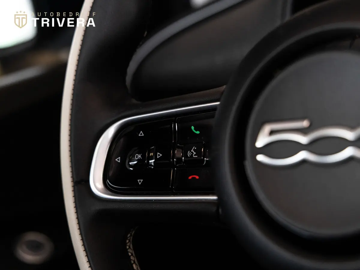 La Prima cabrio 42 kWh l SoH 95% l AUT.l 360° camera l Stoel verwarming l Leder l CARPLAY l BTW - auto l Dealer onderh.