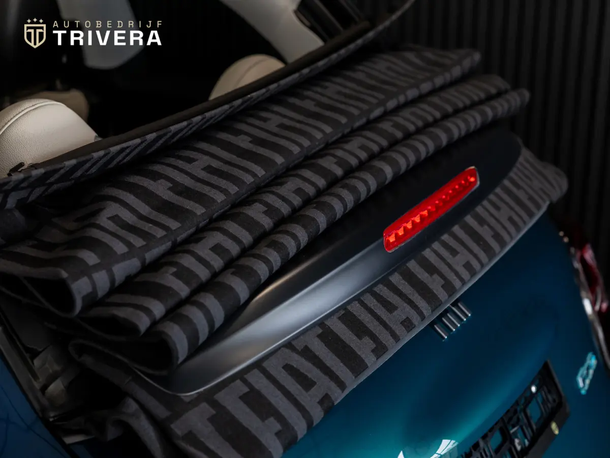 La Prima cabrio 42 kWh l SoH 95% l AUT.l 360° camera l Stoel verwarming l Leder l CARPLAY l BTW - auto l Dealer onderh.