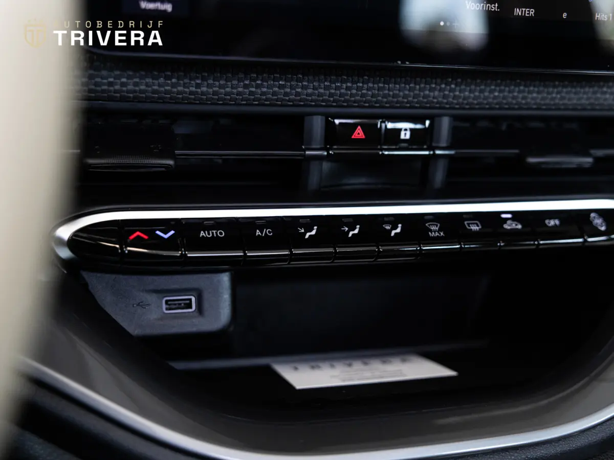La Prima cabrio 42 kWh l SoH 95% l AUT.l 360° camera l Stoel verwarming l Leder l CARPLAY l BTW - auto l Dealer onderh.