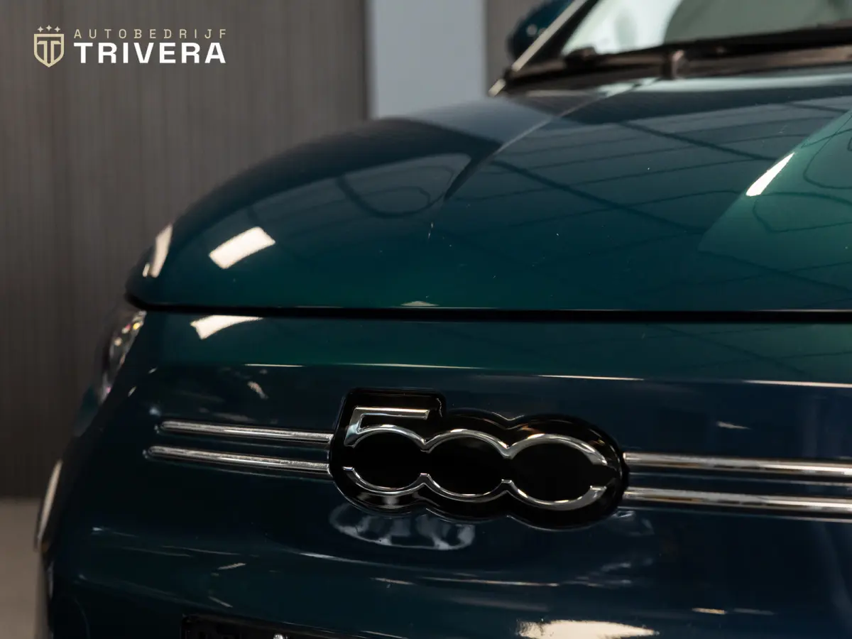La Prima cabrio 42 kWh l SoH 95% l AUT.l 360° camera l Stoel verwarming l Leder l CARPLAY l BTW - auto l Dealer onderh.